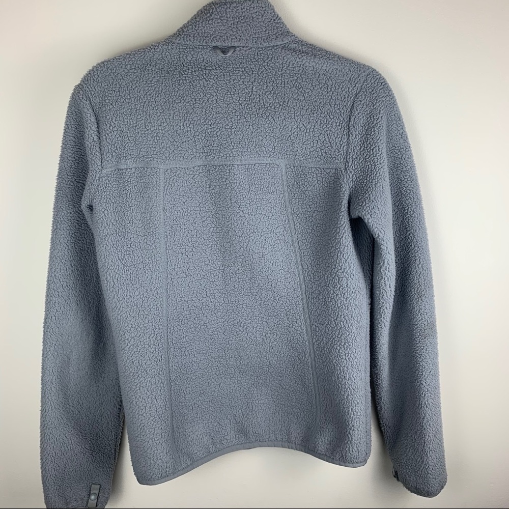 The North Face All Gray Plush Fleece Sweater - Picture 7 of 9